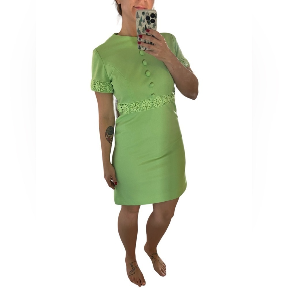 EUC Vintage 60s Green Floral Lace Boat Neck Midi Mod Dress Size Medium